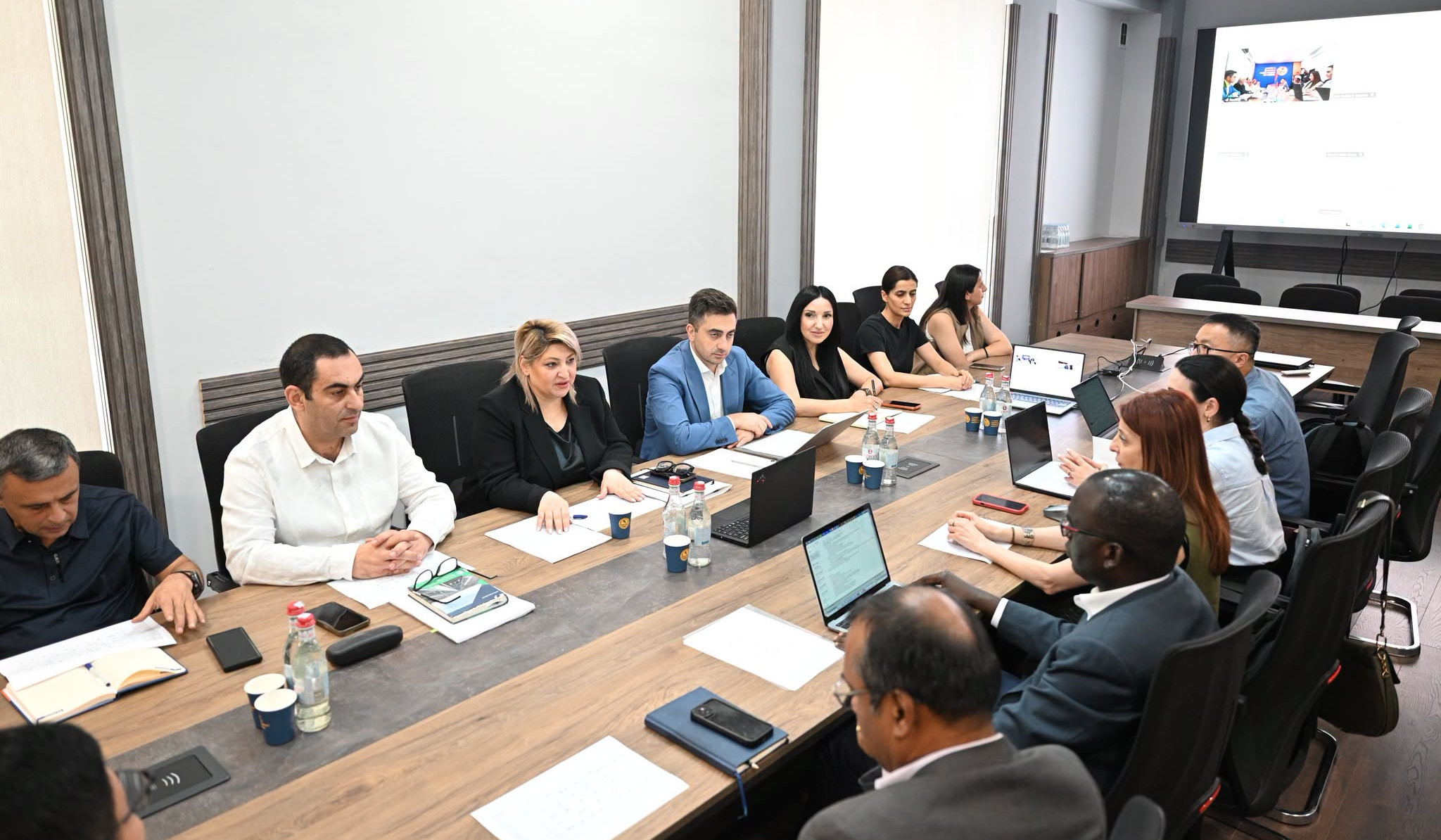 Քննարկվել է Հյուսիս-հարավի, Դիլիջանի ու Պուշկինի թունելների վերակառուցման ընթացքը. ՀՀ-ն և ԱԶԲ-ն ամփոփել են համատեղ ծրագրերը