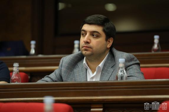 Վաղարշակ Հակոբյանը ԱԺ չի գնա