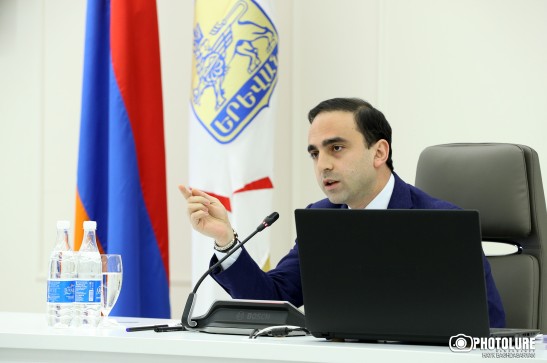 Այդ աշխատակիցը Կենտրոն վարչական շրջանում այլևս անելիք չունի. Ավինյանը բարկացել էր