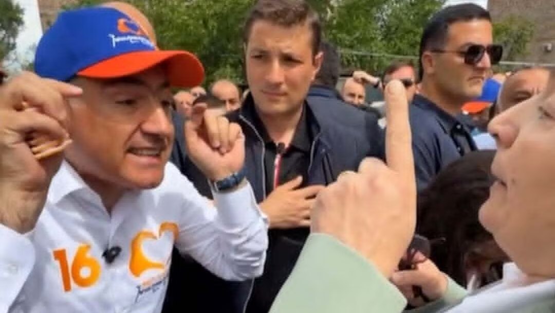 Փաշինյանի հետ վիճած բժշկուհուն աշխատանքից ազատել են