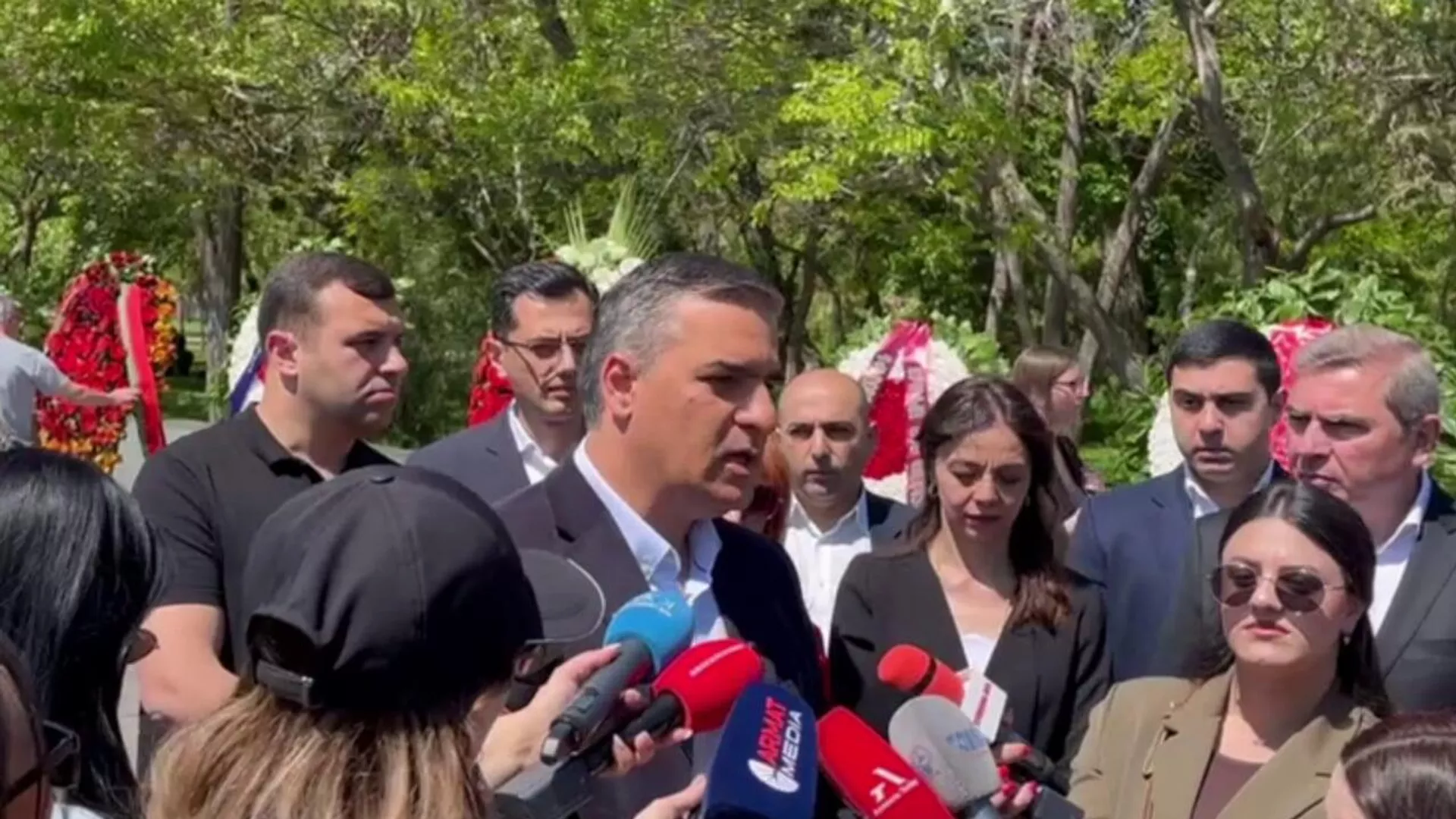«Միասնության թևերի» քարոզարշավին քաղաքացիներն ընդդիմության միավորման հարցը բարձրաձայնեցին