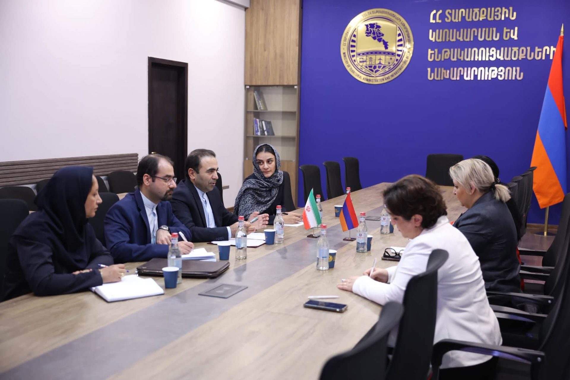 Հայկական և իրանական կողմերը անդրադարձել են Արաքս գետի վրա, երկրորդ կամրջի կառուցման նախաձեռնությանը