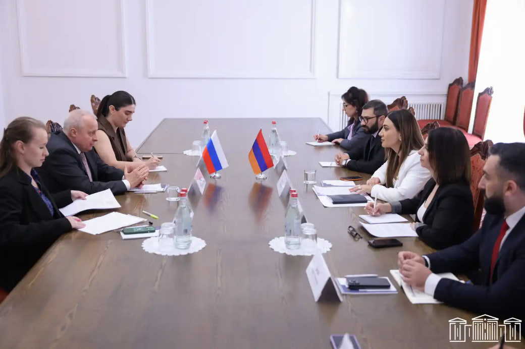 ԱԺ <<Քաղաքացիական պայմանագիր>> խմբակցության ղեկավարն ու քարտուղարը հանդիպել են ՀՀ-ում ՌԴ դեսպանին