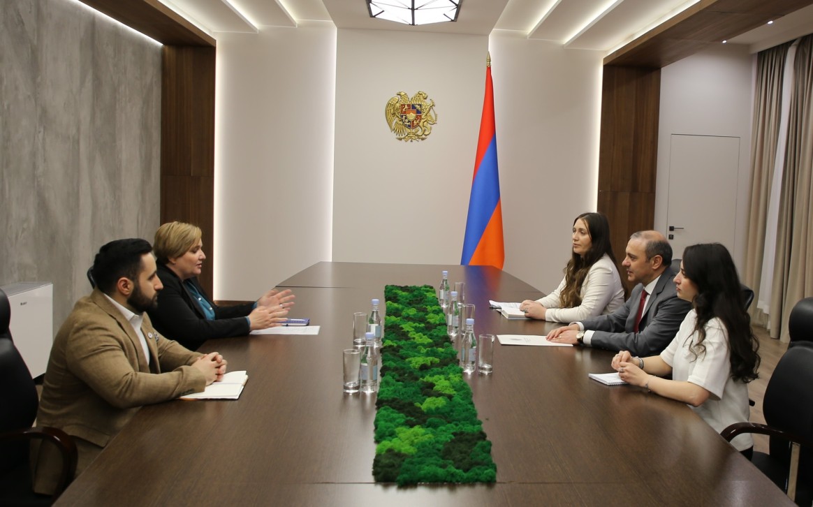 Արմեն Գրիգորյանն ու Դաֆնե Մարեն մտքեր են փոխանակել Հայաստանի ու Կարմիր խաչի գործունեության վերաբերյալ