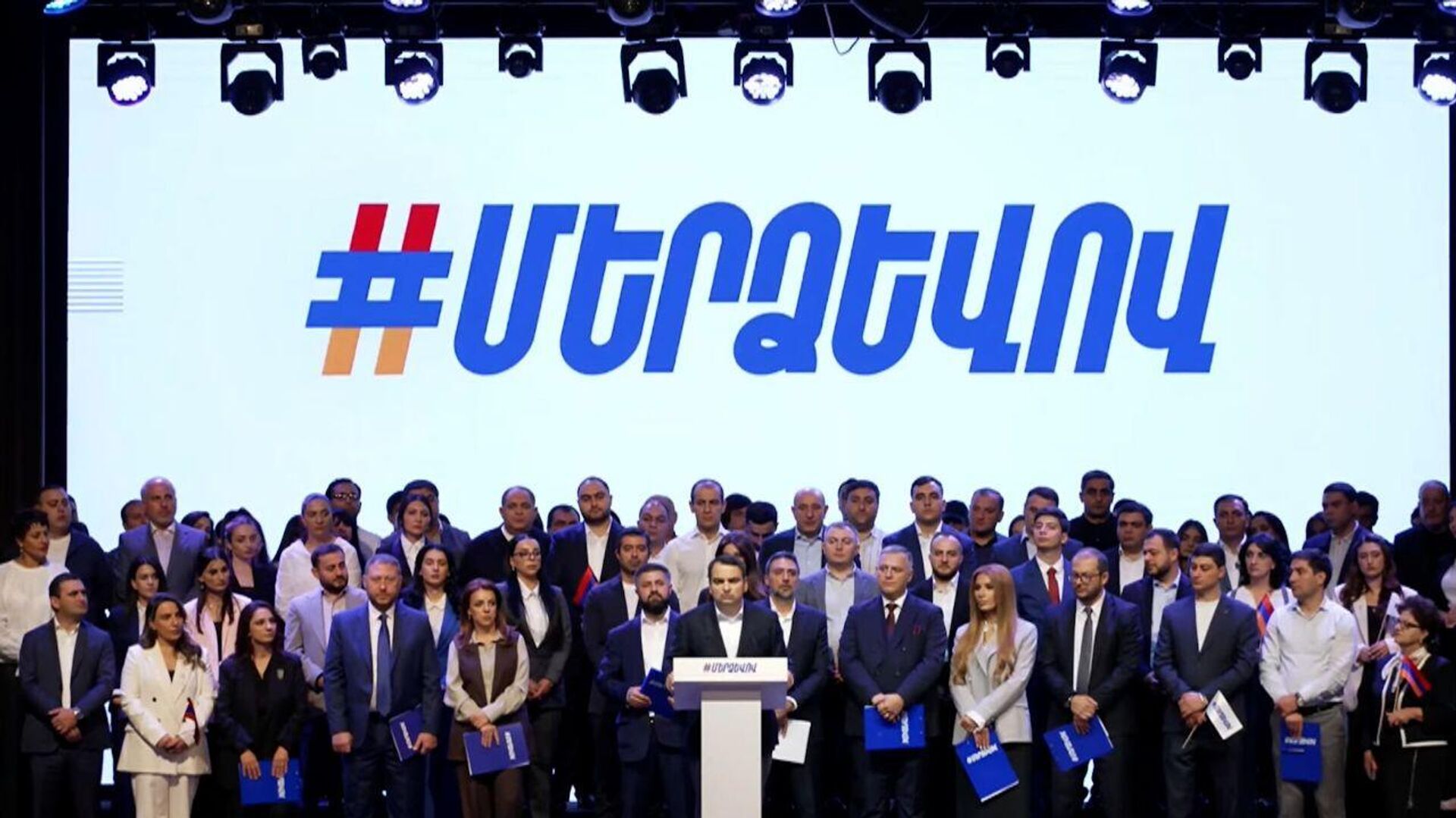 «Ուժեղ Հայաստան»-ը ներկայացրել է նախընտրական ցուցակի առաջին 36 թեկնածուների անունները