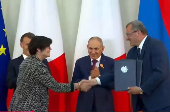 ՀՀ ՊՆ-ն մատակարարման պայմանագրեր է ստորագրել ֆրանսիական ընկերությունների հետ