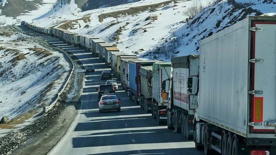 Լարսը փակ է, Վարդենյաց լեռնանցքում սաստիկ բուք է