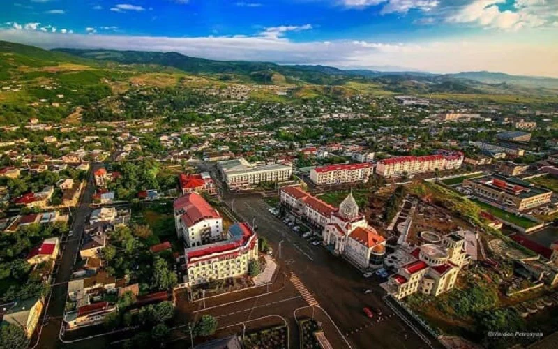 Բաքվի ներկայացուցիչը հայտարարել է, որ ներկայումս Ստեփանակերտում ապրում է 28 հազար մարդ