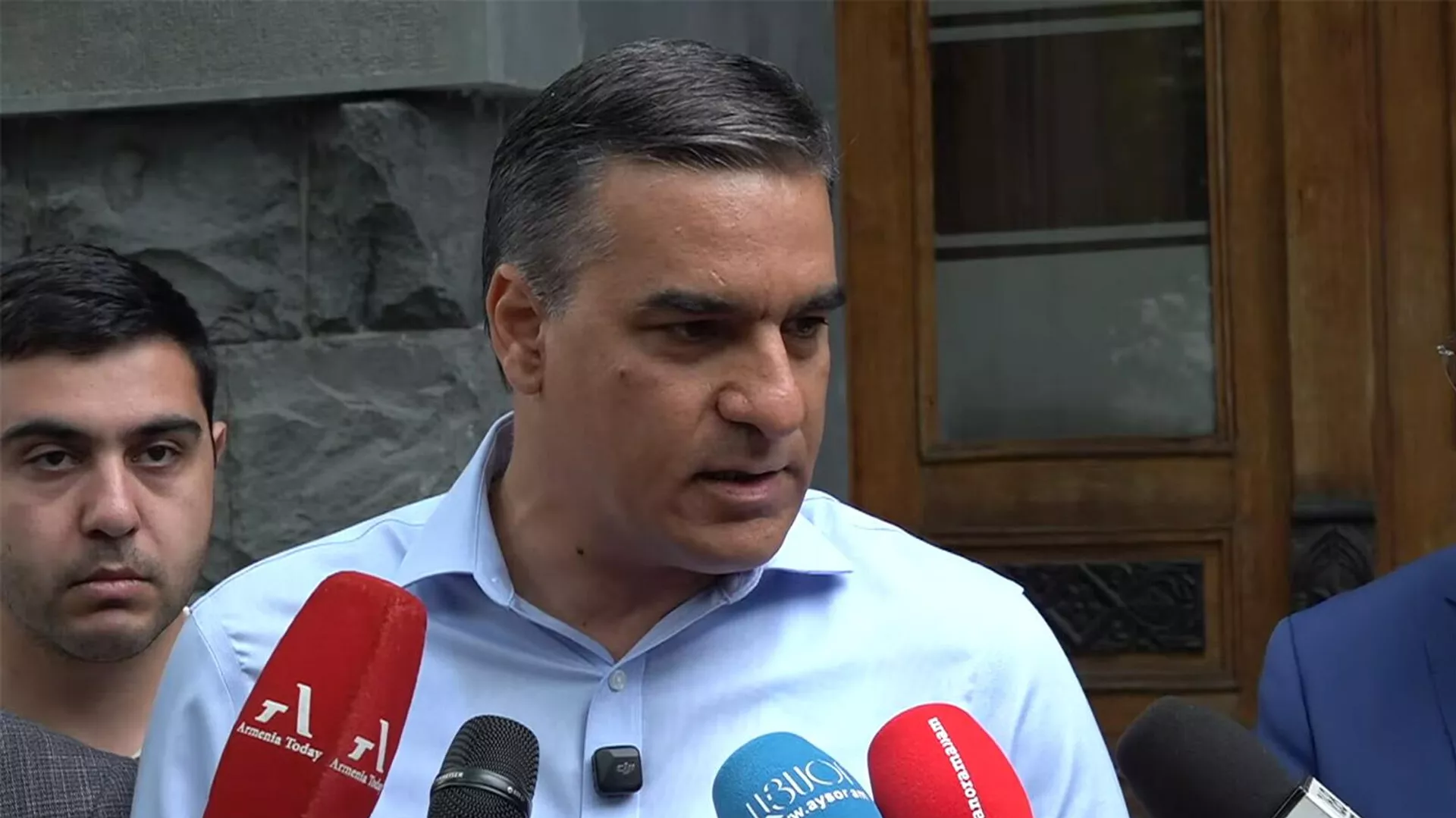 Մեզանից գողանում են մեր ընտրությունը․ «Միասնության թևերը» հաղորդում ներկայացրեց