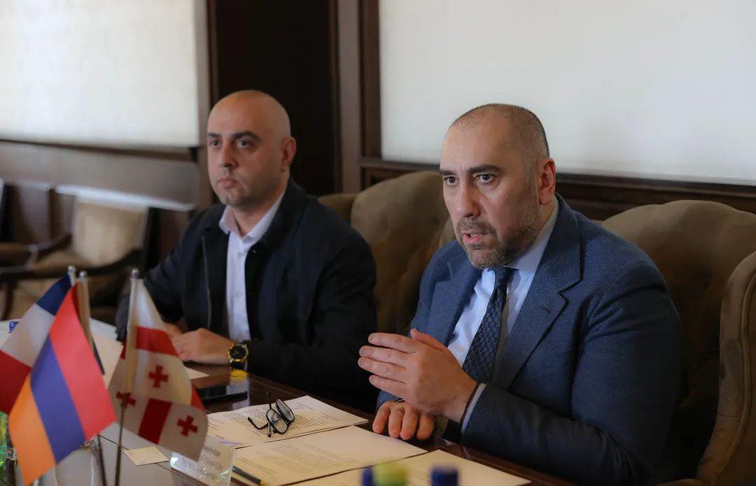 Թբիլիսիում քննարկվել է փողոցներից մեկը Շառլ Ազնավուրի անունով կոչելու հարցը